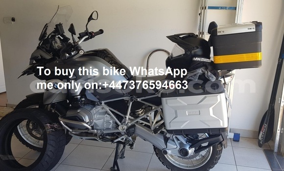 Acheter Occasion Moto BMW R 1200 GS Gris à Kigali, Rwanda Acheter Occasion Moto BMW R 1200 GS Gris à Kigali, Rwanda