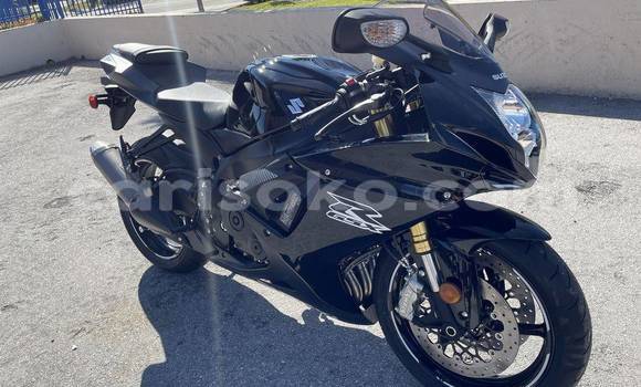 Acheter Occasion Moto Suzuki GSX–R Noir à Gikongoro, Gikongoro Acheter Occasion Moto Suzuki GSX–R Noir à Gikongoro, Gikongoro