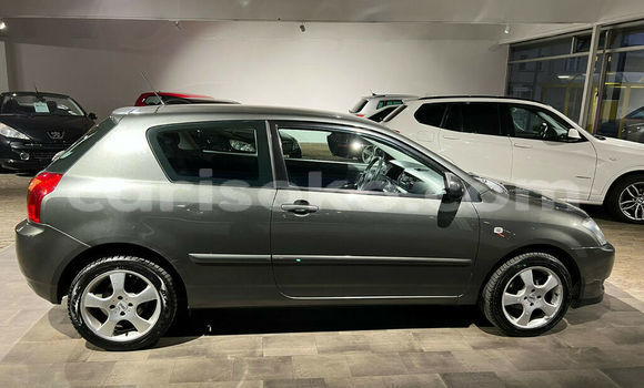 Sayi Na hannu Toyota Corolla Beige Mota in Kigali a Rwanda Sayi Na hannu Toyota Corolla Beige Mota in Kigali a Rwanda