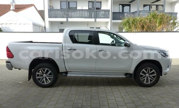 Buy Used Toyota Hiluxe VIGO White Car in Gicumbi in Rwanda Buy Used Toyota Hiluxe VIGO White Car in Gicumbi in Rwanda