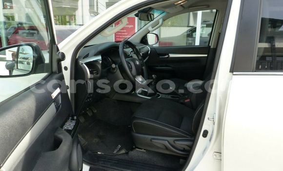 Buy Used Toyota Hiluxe VIGO White Car in Gicumbi in Rwanda Buy Used Toyota Hiluxe VIGO White Car in Gicumbi in Rwanda