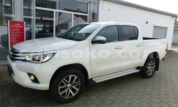 Buy Used Toyota Hiluxe VIGO White Car in Gicumbi in Rwanda Buy Used Toyota Hiluxe VIGO White Car in Gicumbi in Rwanda