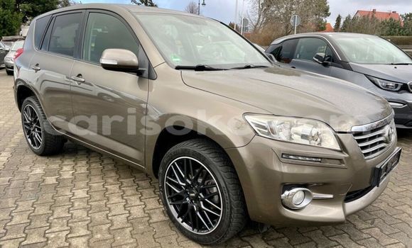 Sayi Na hannu Toyota RAV4 Marron Mota in Kigali a Rwanda Sayi Na hannu Toyota RAV4 Marron Mota in Kigali a Rwanda