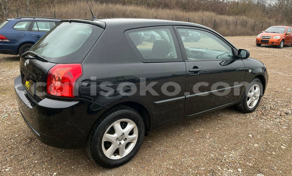 Sayi Na hannu Toyota Corolla Beige Mota in Kigali a Rwanda Sayi Na hannu Toyota Corolla Beige Mota in Kigali a Rwanda