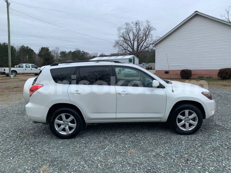 Big with watermark toyota rav4 rwanda kigali 14628