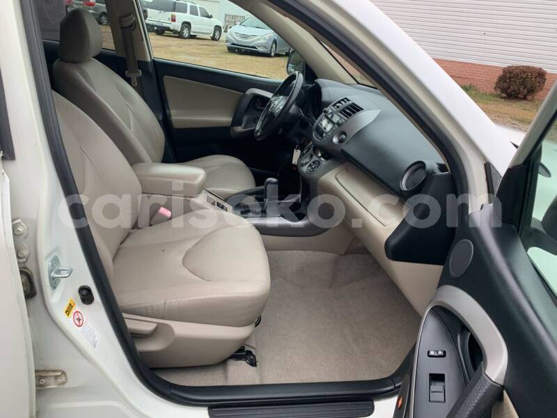 Big with watermark toyota rav4 rwanda kigali 14628