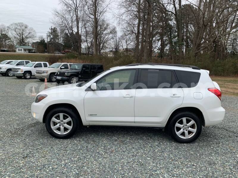 Big with watermark toyota rav4 rwanda kigali 14628