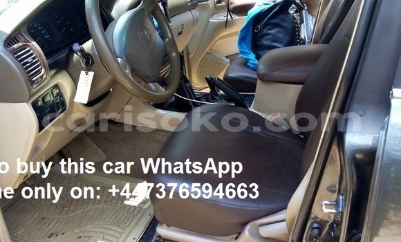 Sayi Na hannu Toyota Land Cruiser Noir Mota in Kigali a Rwanda Sayi Na hannu Toyota Land Cruiser Noir Mota in Kigali a Rwanda