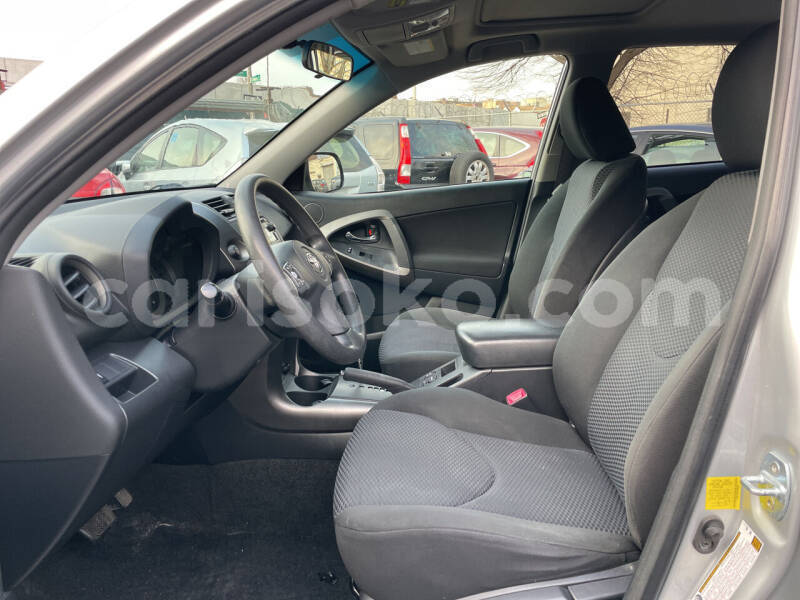 Big with watermark toyota rav4 rwanda kigali 14653