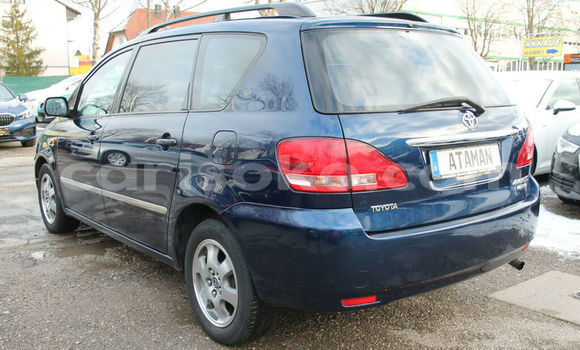 Buy Used Toyota Avensis Verso Blue Car in Kigali in Rwanda Buy Used Toyota Avensis Verso Blue Car in Kigali in Rwanda
