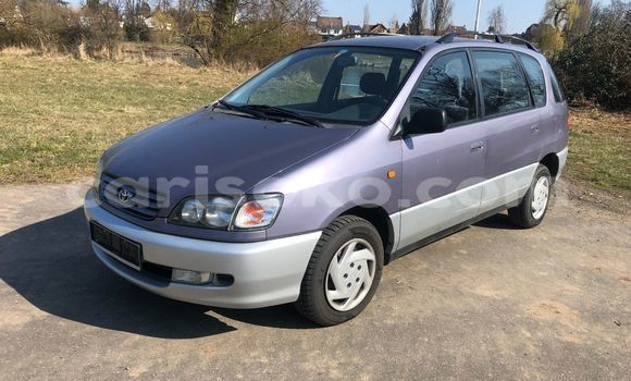 Sayi Na hannu Toyota Picnic Bleu Mota in Kigali a Rwanda Sayi Na hannu Toyota Picnic Bleu Mota in Kigali a Rwanda