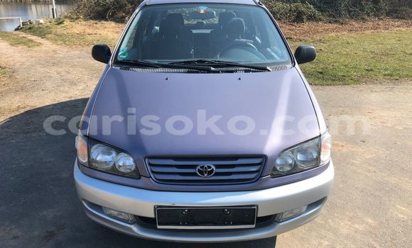 Sayi Na hannu Toyota Picnic Bleu Mota in Kigali a Rwanda Sayi Na hannu Toyota Picnic Bleu Mota in Kigali a Rwanda