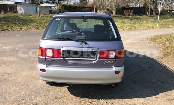 Sayi Na hannu Toyota Picnic Bleu Mota in Kigali a Rwanda Sayi Na hannu Toyota Picnic Bleu Mota in Kigali a Rwanda