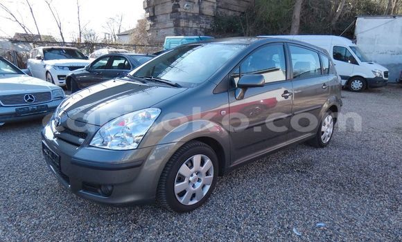 Buy Used Toyota Corolla Verso Beige Car in Kigali in Rwanda Buy Used Toyota Corolla Verso Beige Car in Kigali in Rwanda