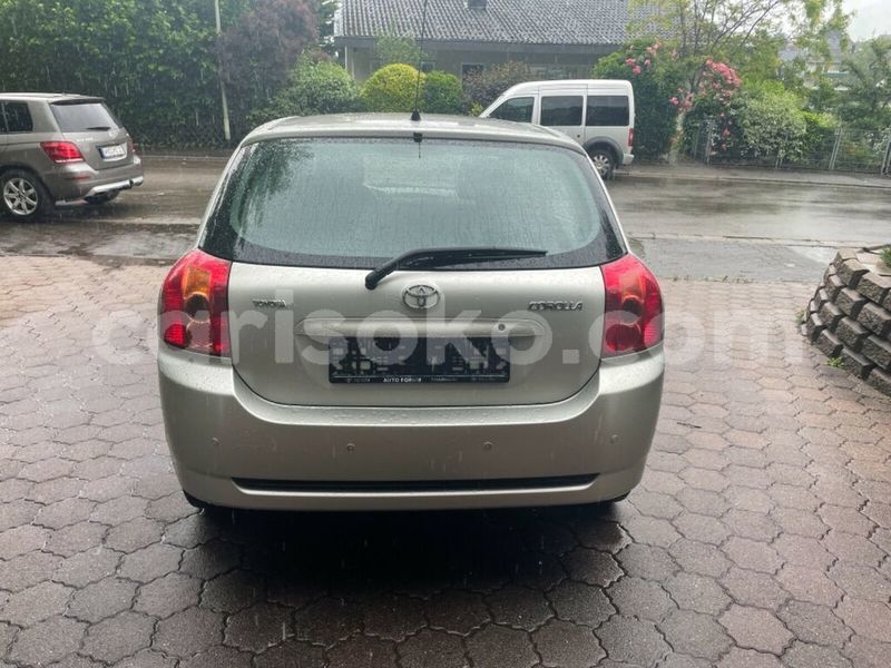 Big with watermark toyota corolla rwanda kigali 14702