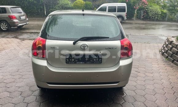 Sayi Na hannu Toyota Corolla Gris Mota in Kigali a Rwanda Sayi Na hannu Toyota Corolla Gris Mota in Kigali a Rwanda