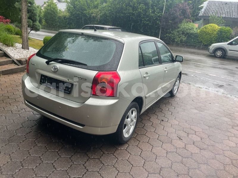 Big with watermark toyota corolla rwanda kigali 14702