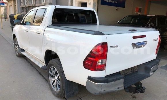 Sayi Na hannu Toyota Hiluxe Revo Blanc Mota in Kigali a Rwanda Sayi Na hannu Toyota Hiluxe Revo Blanc Mota in Kigali a Rwanda
