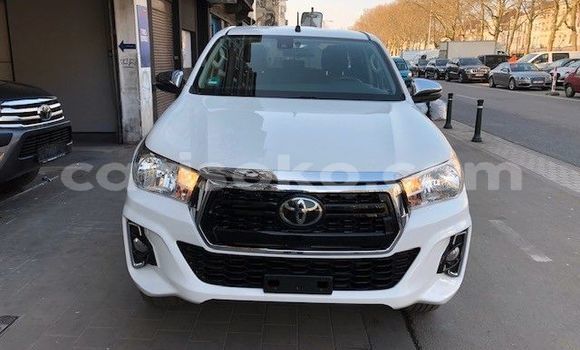 Sayi Na hannu Toyota Hiluxe Revo Blanc Mota in Kigali a Rwanda Sayi Na hannu Toyota Hiluxe Revo Blanc Mota in Kigali a Rwanda