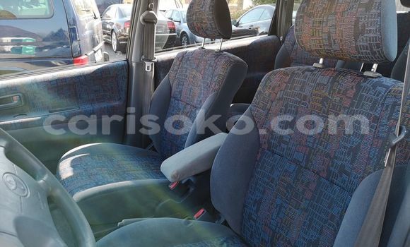 Sayi Na hannu Toyota Picnic Gris Mota in Kigali a Rwanda Sayi Na hannu Toyota Picnic Gris Mota in Kigali a Rwanda