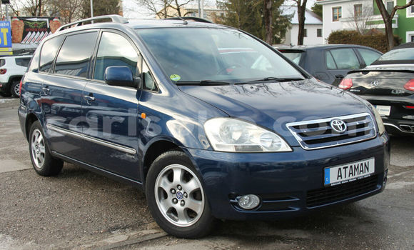 Buy Used Toyota Avensis Verso Blue Car in Kigali in Rwanda Buy Used Toyota Avensis Verso Blue Car in Kigali in Rwanda