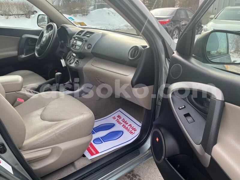 Big with watermark toyota rav4 rwanda kigali 14723