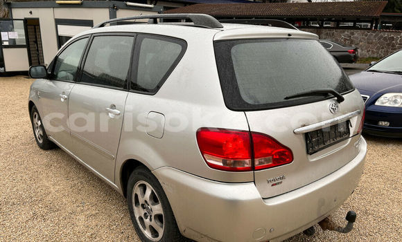 Sayi Na hannu Toyota Avensis Verso Gris Mota in Kigali a Rwanda Sayi Na hannu Toyota Avensis Verso Gris Mota in Kigali a Rwanda