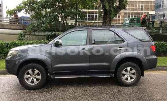 Buy Used Toyota Fortuner Black Car in Kigali in Rwanda Buy Used Toyota Fortuner Black Car in Kigali in Rwanda