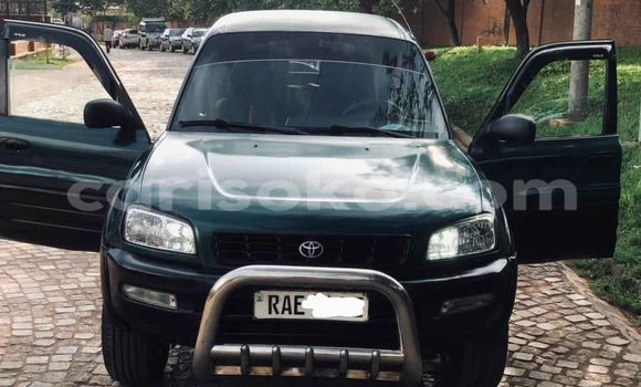 Buy Used Toyota RAV4 Green Car in Kigali in Rwanda Buy Used Toyota RAV4 Green Car in Kigali in Rwanda