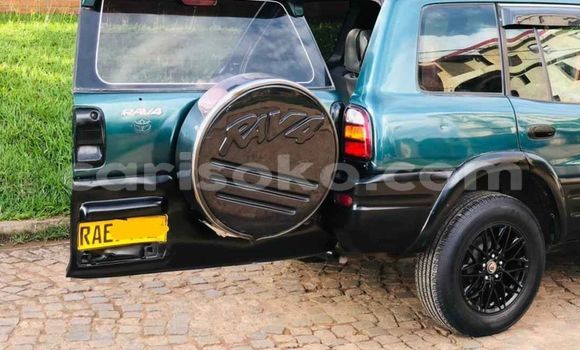 Buy Used Toyota RAV4 Green Car in Kigali in Rwanda Buy Used Toyota RAV4 Green Car in Kigali in Rwanda