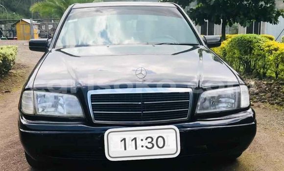Buy Used Mercedes-Benz C–Class Black Car in Kigali in Rwanda Buy Used Mercedes-Benz C–Class Black Car in Kigali in Rwanda