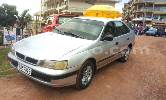 Acheter Occasion Voiture Toyota Carina E Gris à Kigali, Rwanda