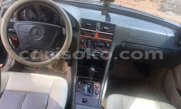 Buy Used Mercedes-Benz C–Class Green Car in Kigali in Rwanda Buy Used Mercedes-Benz C–Class Green Car in Kigali in Rwanda