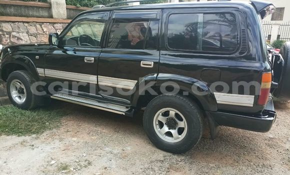 Sayi Na hannu Toyota Land Cruiser Prado Noir Mota in Kigali a Rwanda Sayi Na hannu Toyota Land Cruiser Prado Noir Mota in Kigali a Rwanda