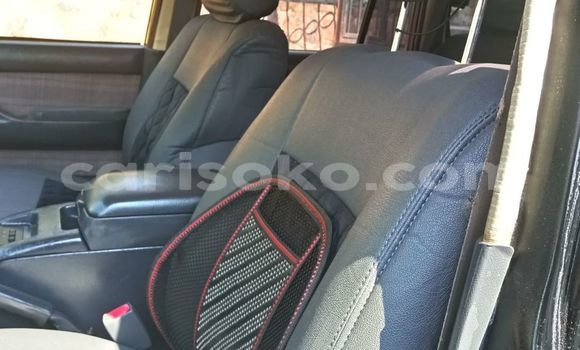 Sayi Na hannu Toyota Land Cruiser Prado Noir Mota in Kigali a Rwanda Sayi Na hannu Toyota Land Cruiser Prado Noir Mota in Kigali a Rwanda