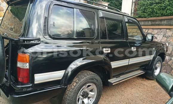 Sayi Na hannu Toyota Land Cruiser Prado Noir Mota in Kigali a Rwanda Sayi Na hannu Toyota Land Cruiser Prado Noir Mota in Kigali a Rwanda