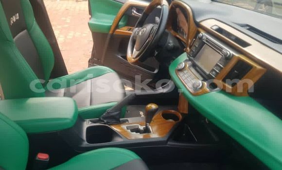 Sayi Na hannu Toyota RAV4 Noir Mota in Kigali a Rwanda Sayi Na hannu Toyota RAV4 Noir Mota in Kigali a Rwanda