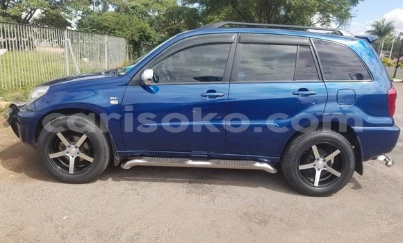 Sayi Na hannu Toyota RAV4 Bleu Mota in Kigali a Rwanda Sayi Na hannu Toyota RAV4 Bleu Mota in Kigali a Rwanda