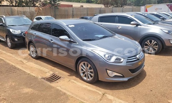 Acheter Occasion Voiture Hyundai i40 Autre à Kigali, Rwanda Acheter Occasion Voiture Hyundai i40 Autre à Kigali, Rwanda