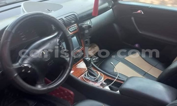 Sayi Na hannu Mercedes-Benz C–Class Rouge Mota in Kigali a Rwanda Sayi Na hannu Mercedes-Benz C–Class Rouge Mota in Kigali a Rwanda