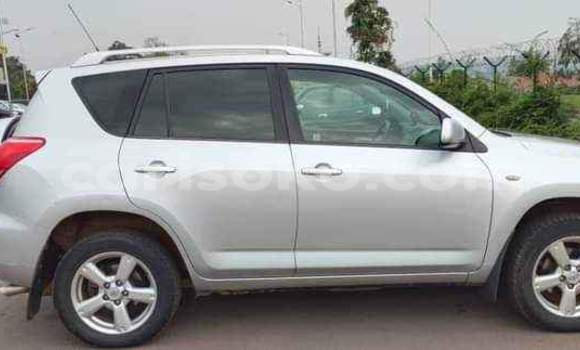 Sayi Na hannu Toyota RAV4 Gris Mota in Kigali a Rwanda Sayi Na hannu Toyota RAV4 Gris Mota in Kigali a Rwanda