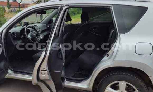 Sayi Na hannu Toyota RAV4 Gris Mota in Kigali a Rwanda Sayi Na hannu Toyota RAV4 Gris Mota in Kigali a Rwanda