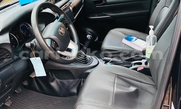 Acheter Occasion Voiture Toyota Hilux Noir à Kigali, Rwanda Acheter Occasion Voiture Toyota Hilux Noir à Kigali, Rwanda