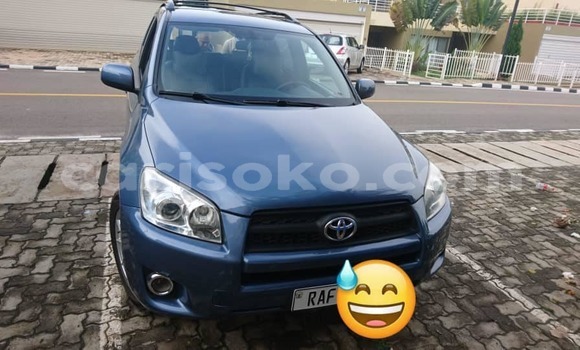 Sayi Na hannu Toyota RAV4 Bleu Mota in Kigali a Rwanda Sayi Na hannu Toyota RAV4 Bleu Mota in Kigali a Rwanda