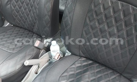 Acheter Occasion Voiture Toyota Yaris Rouge à Kigali, Rwanda Acheter Occasion Voiture Toyota Yaris Rouge à Kigali, Rwanda