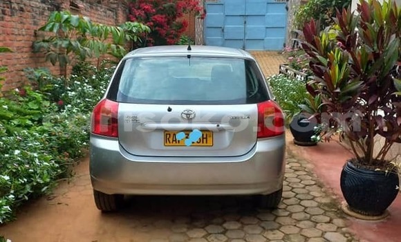 Acheter Occasion Voiture Toyota Corolla Gris à Kigali, Rwanda Acheter Occasion Voiture Toyota Corolla Gris à Kigali, Rwanda
