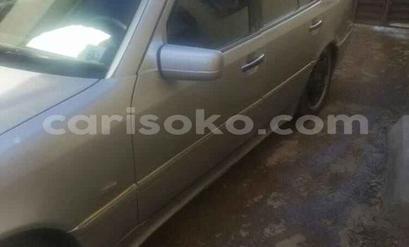 اشتري مستعمل Mercedes-Benz C–Class Gris سيارة في Kigali في Rwanda اشتري مستعمل Mercedes-Benz C–Class Gris سيارة في Kigali في Rwanda