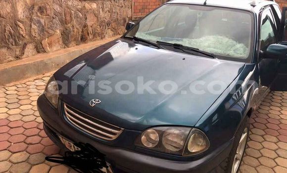 Acheter Occasion Voiture Toyota Avensis Bleu à Kigali, Rwanda Acheter Occasion Voiture Toyota Avensis Bleu à Kigali, Rwanda