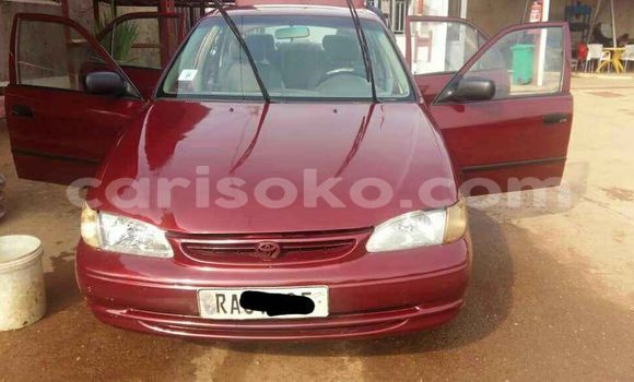 Acheter Occasion Voiture Toyota Corolla Rouge à Kigali, Rwanda Acheter Occasion Voiture Toyota Corolla Rouge à Kigali, Rwanda