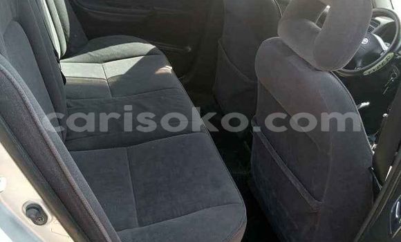 Acheter Occasion Voiture Toyota Avensis Gris à Kigali, Rwanda Acheter Occasion Voiture Toyota Avensis Gris à Kigali, Rwanda